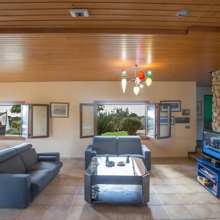 Othelo فيلة أيا نابا