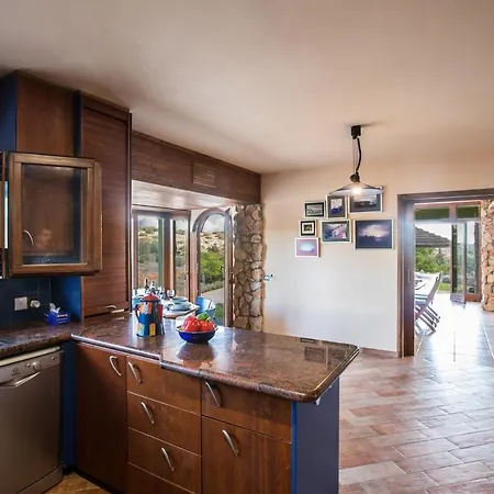 Othelo * أيا نابا